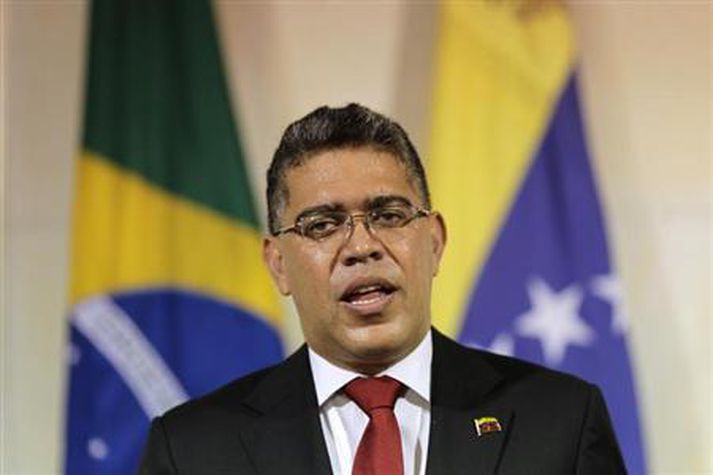 Elías Jaua, utanríkisráðherra Venezuela, undrandi að heyra ekkert frá Snowden og hans fólki.
