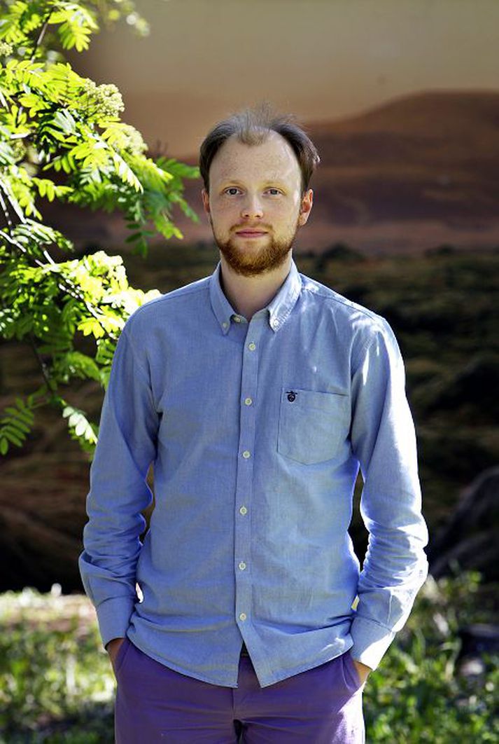 Bobby Breiðholt hannar umslagið við nýjustu plötu Hjálma, Óróa.
