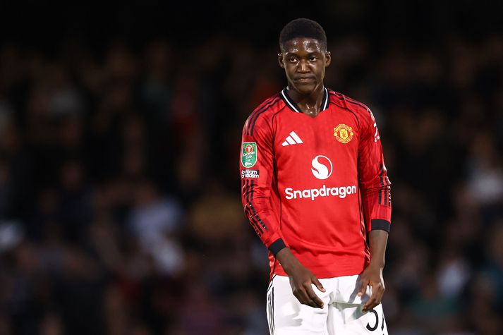 Kobbie Mainoo á ekki fast sæti í byrjunarliði Manchester United.