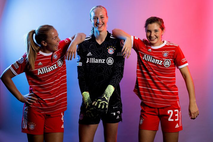 Íslensku landsliðskonurnar Glódís Perla Viggósdóttir, Cecilía Rán Rúnarsdóttir og Karólína Lea Vilhjálmsdóttir hjá Bayern München.