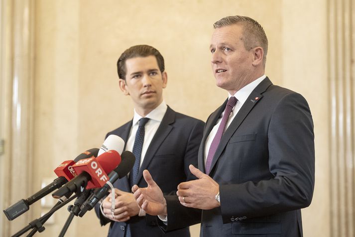 Sebastian Kurz, kanslari, og Mario Kunasek, varnarmálaráðherra.