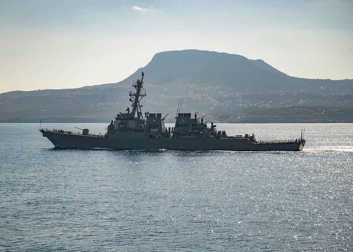 Bandaríska herskipið USS Carney sem staðsett hefur verið á Rauðahafi síðustu vikur. 