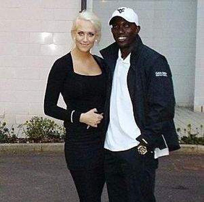 Skemmta sér saman. 
Kristrún og Dwight Yorke verða í sviðsljósinu um helgina og hefur Kristrúnu verið boðið að sitja fyrir í breskum blöðum. Jordan er ein þekktasta glamúrfyrirsæta Bretlands og á barn með Dwight Yorke.
