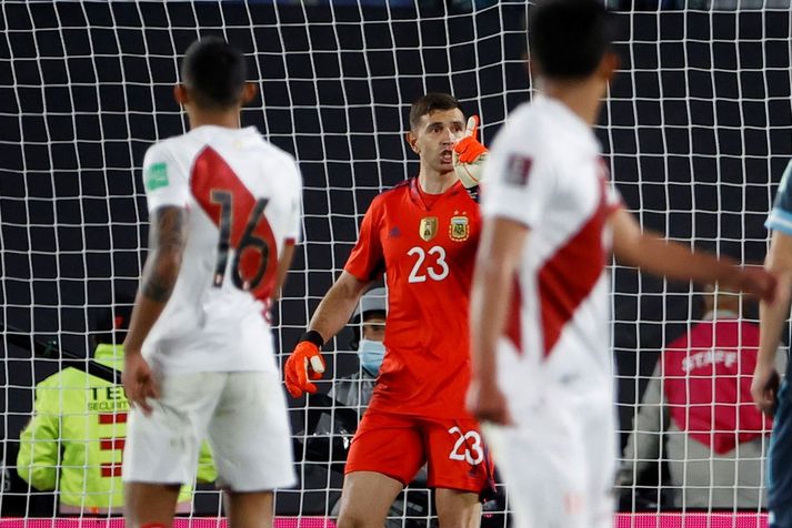 Emiliano Martinez lék sinn fyrsta landsleik 28 ára gamall en hefur eignað sér stöðuna með frábærri frammistöðu.