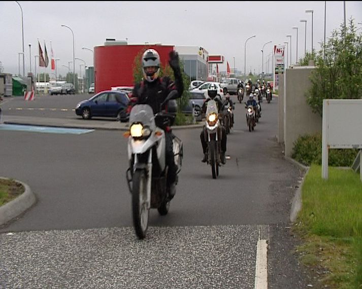 Margir ferðalanganna eru yfir sjötugu og sá elsti er áttræður.