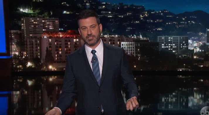 Kimmel fór yfir þetta spaugilega mál í þætti sínum í gær.
