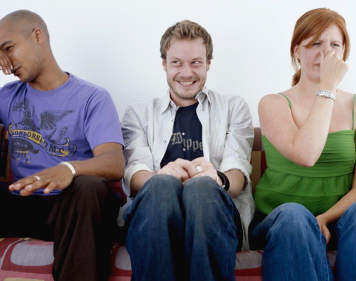 Kannski er þessi ungi maður að bjarga mannslífum.