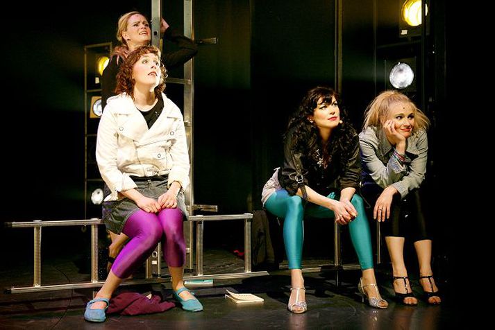 footloose Dansmyndin Footloose er í guðatali hjá mörgum yngri dönsurum og vonandi býður söngleikurinn upp á góðan dans og söng.