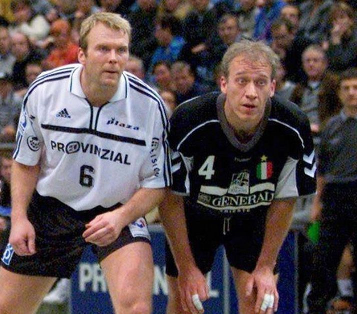 Wolfgang Schwenke í leik með Kiel árið 2000.