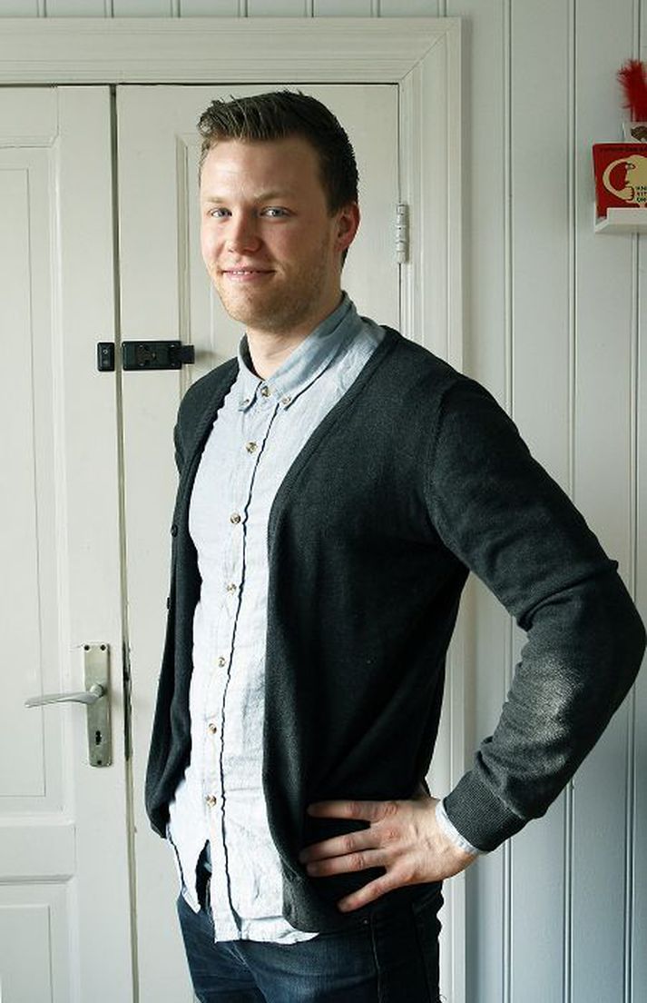 „Ég er með samning við Borgarleikhúsið og hef leikið í ár þar á fullu. Ég hef mikla ástríðu fyrir leikhúsinu og þroskast sem leikari á sviði,“ segir Arnar.
