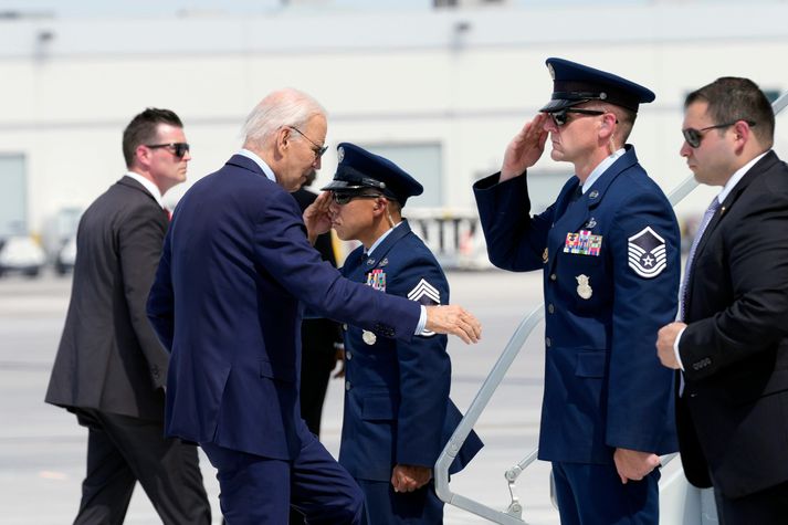 Biden hefur einu sinni áður greinst með veiruna, í júní 2022. 