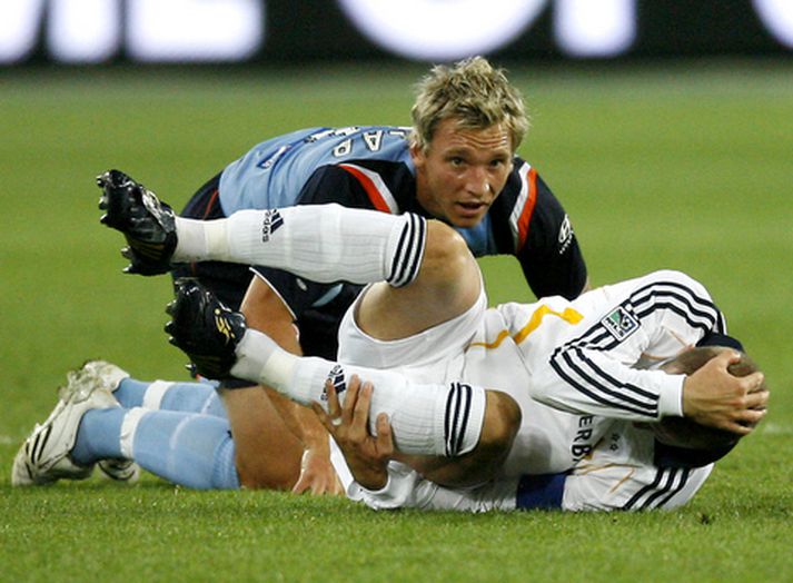David Beckham eftir tæklingu Brendon Santalab.