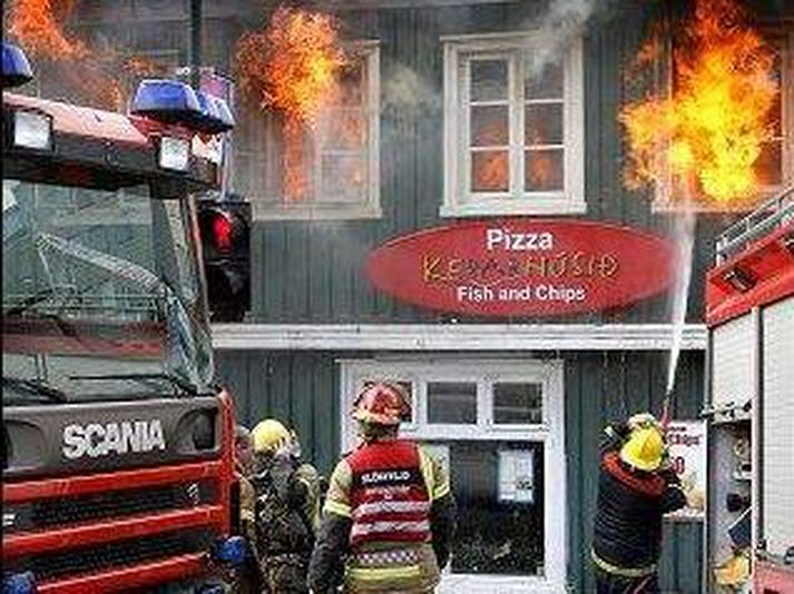 Lækjartgata 2 skemmdist mjög mikið í brunanum í fyrra.