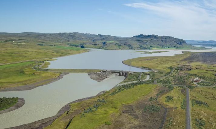 Fyrirhugað er að Þjórsá verði stífluð á móts við bæinn Hvamm undir Skarðsfjalli í Landsveit.