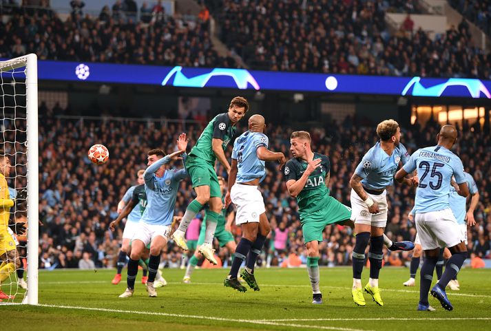 Llorente skorar markið sem tryggði Tottenham sæti í undanúrslitum Meistaradeildar Evrópu.