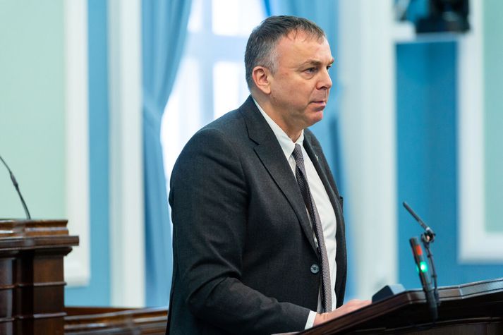 Jón Pétur Zimsen segir námskrána vera vandamálið.