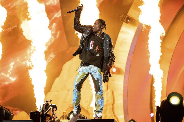 Travis Scott á sviði á Astroworld, skömmu áður en ósköpin dundu yfir.