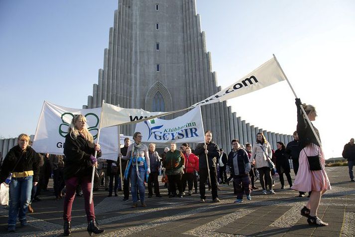 Gengið var frá Hallgrímskirkju í tilefni af alþjóða geðheilbrigðisdeginum sem haldinn var í gær.