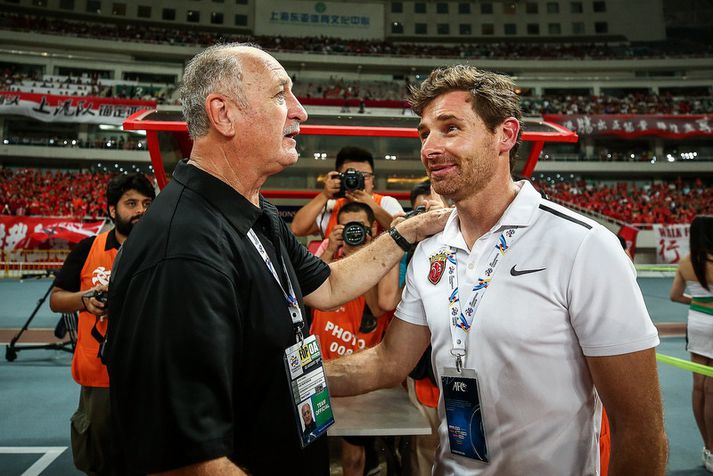 Luiz Felipe Scolari og Andre Villas-Boas hafa báðir farið víða á stjóraferlinum. Hér heilsast þeir sem þjálfarar tveggja kínverskra félaga.