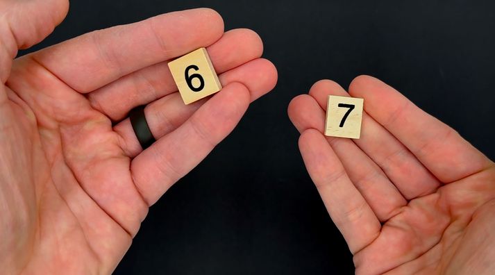 Frasinn er kenndur við tvo algenga tölustafi.