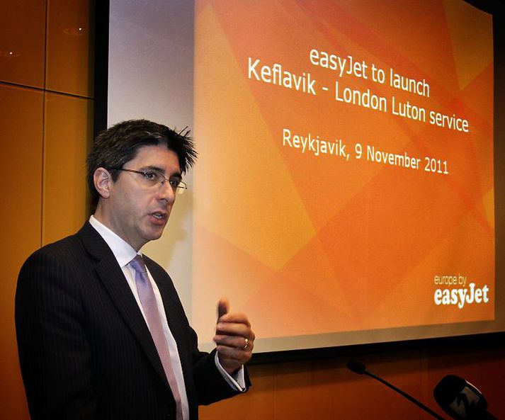Markaðsstjórinn Hugh Aitken kynnti áformin fyrir blaðamönnum í Hörpu í gær. Hann kvaðst mjög spenntur fyrir verkefninu.Fréttablaðið/gva