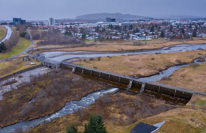 Frá því að lónið var tæmt árið 2020 hefur deila staðið yfir um það hvort Orkuveitan hafi mátt tæma það.