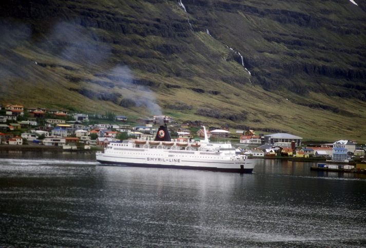 Tveir Hollendingar komu með bifreiðina hingað til lands með Norrænu þann 22. september síðastliðinn.