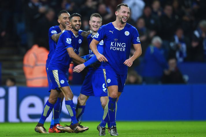 Danny Drinkwater, Jamie Vardy, Danny Simpson og Riyad Mahrez fagna einu marka Leicester City á tímabilinu.