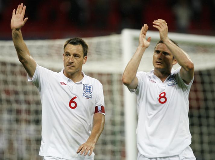 John Terry, missir fyrirliðabandið hjá enska landsliðinu.