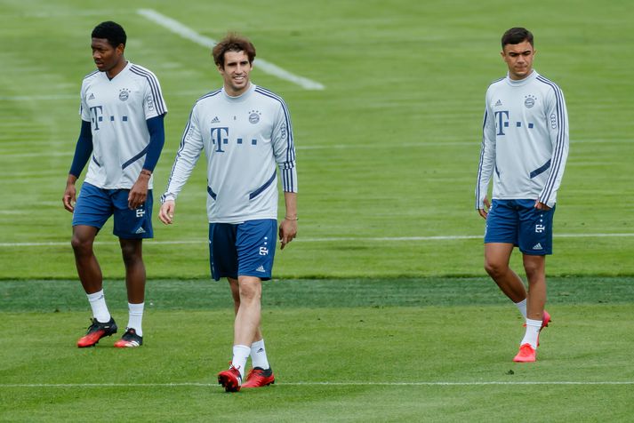 Leikmenn Bayern München eru eins og aðrir í Þýskalandi byrjaðir að æfa í minni hópum.