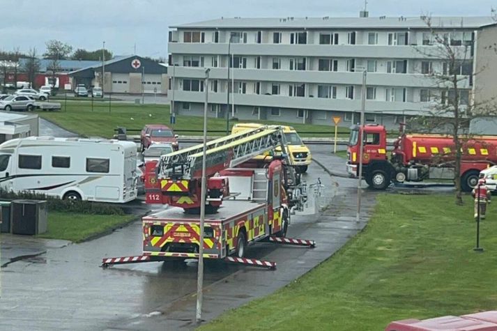 Mikill viðbúnaður er á vettvangi.