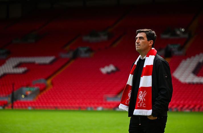 Andoni Iraola er nýr stjóri Liverpool í ensku úrvalsdeildinni. 