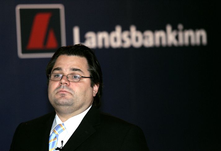 Sigurjón Árnason, fyrrverandi bankastjóri bankans.