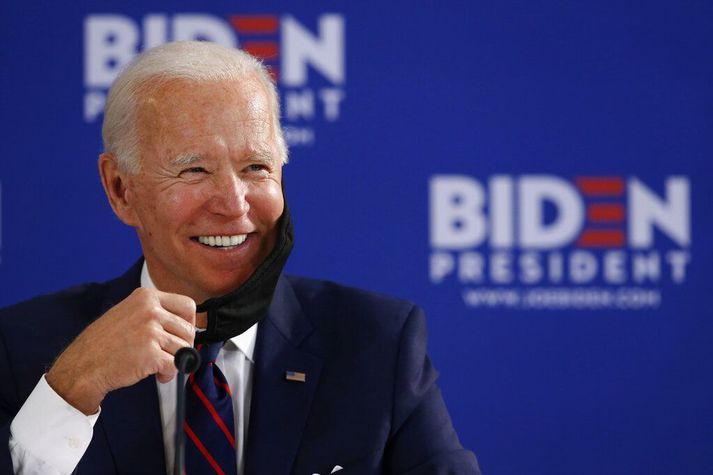 Joe Biden má alveg brosa í dag.
