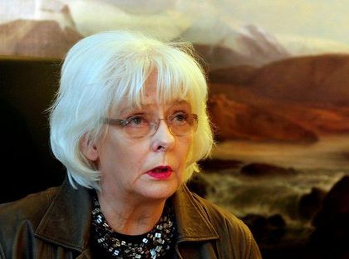Jóhanna Sigurðardóttir, forsætisráðherra, hefur skipað nefnd.