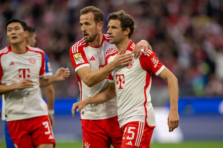 Harry Kane, Thomas Müller og félagar í Bayern München verða í eldlínunni í Meistaradeild Evrópu í kvöld.