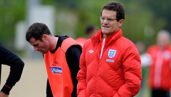 Jamie Carragher og Fabio Capello.