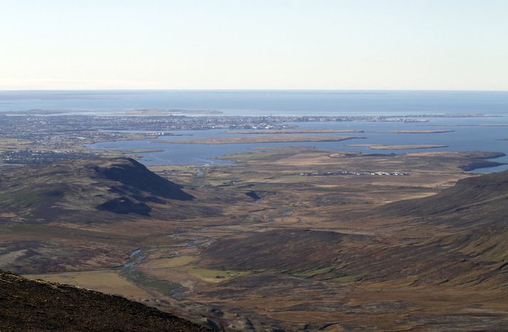 Útsýnið af Skálafelli yfir höfuðborgina.