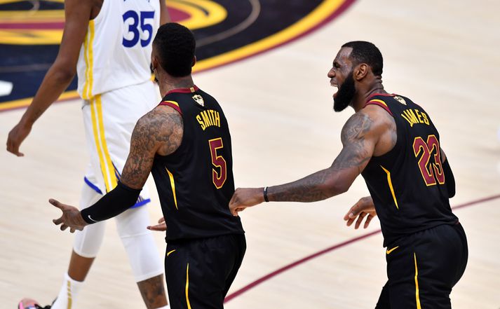 J.R. Smith og LeBron James spiluðu saman hjá Cleveland Cavaliers