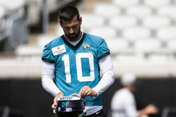 Brandon McManus segir ásakanir þessar vera tilbúning og tilraun til fjárkúgunar.