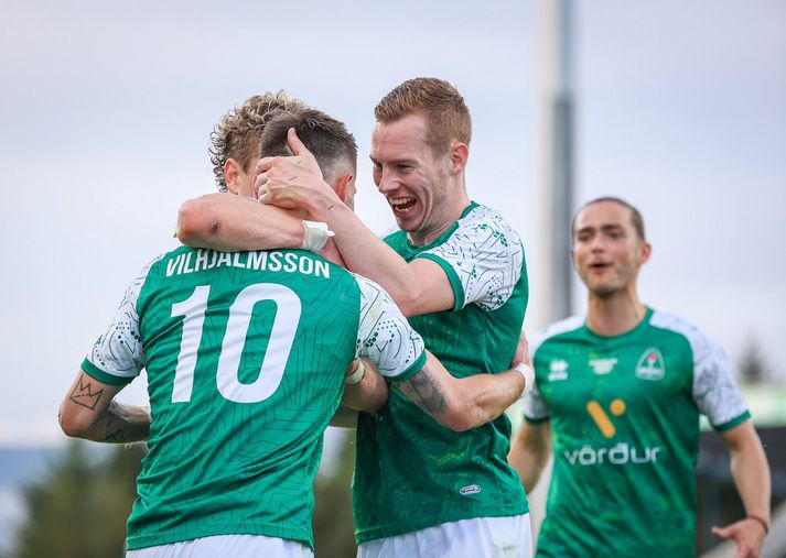 Gísli Eyjólfsson og Árni Vilhjálmsson fagna marki hjá Blikum.