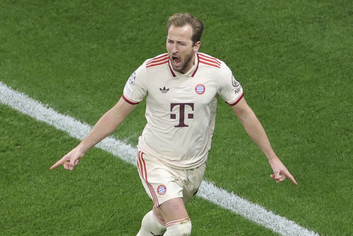 Harry Kane fagnar marki sínu í kvöld en það nánast gekk frá einvíginu.