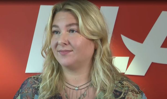 Elma Dís Árnadóttir hafði starfað hjá Play í um ár. 