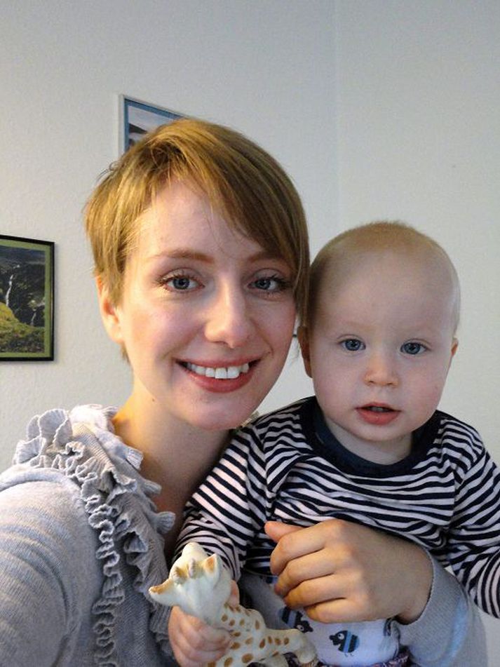 Anna guðlaugsdóttir og dóttir hennar