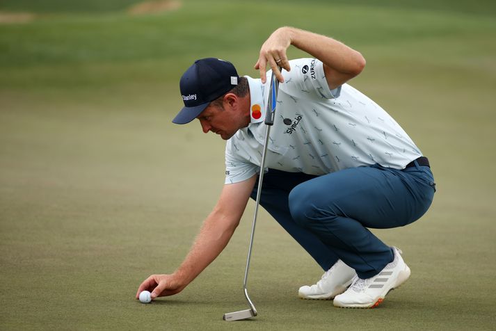 Justin Rose hefði vart getað byrjað Masters-mótið í golfi betur.