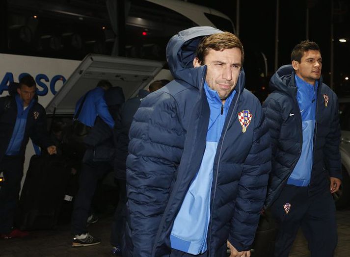 Dario Srna var heldur kuldalegur við komuna til Reykjavíkur á miðvikudagskvöldið.