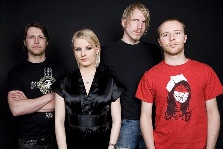 worm is green Hljómsveitin Worm is Green hefur verið tilnefnd til Independent Music Awards fyrir plötuna Glow.