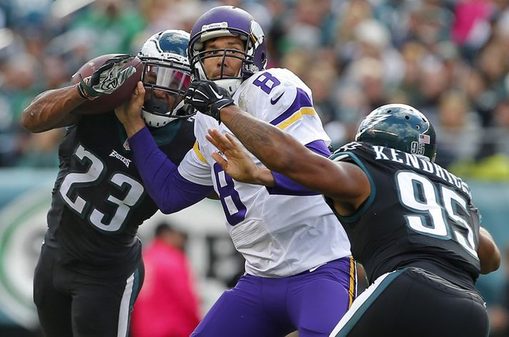 Sam Bradford, leikstjórnandi Vikings, var í veseni í gær.