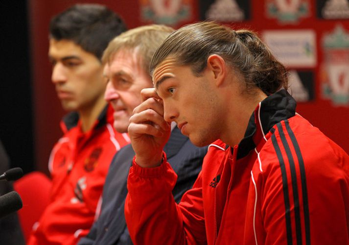 Dalglish með Andy Carroll.