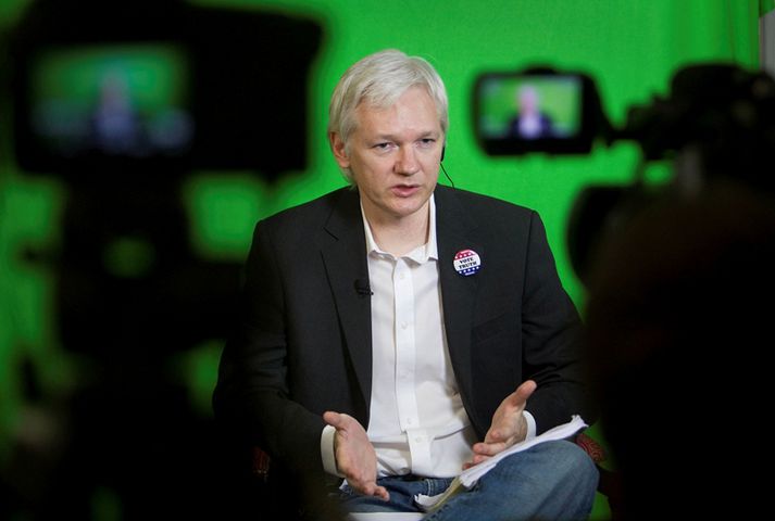 Julian Assange í gær.